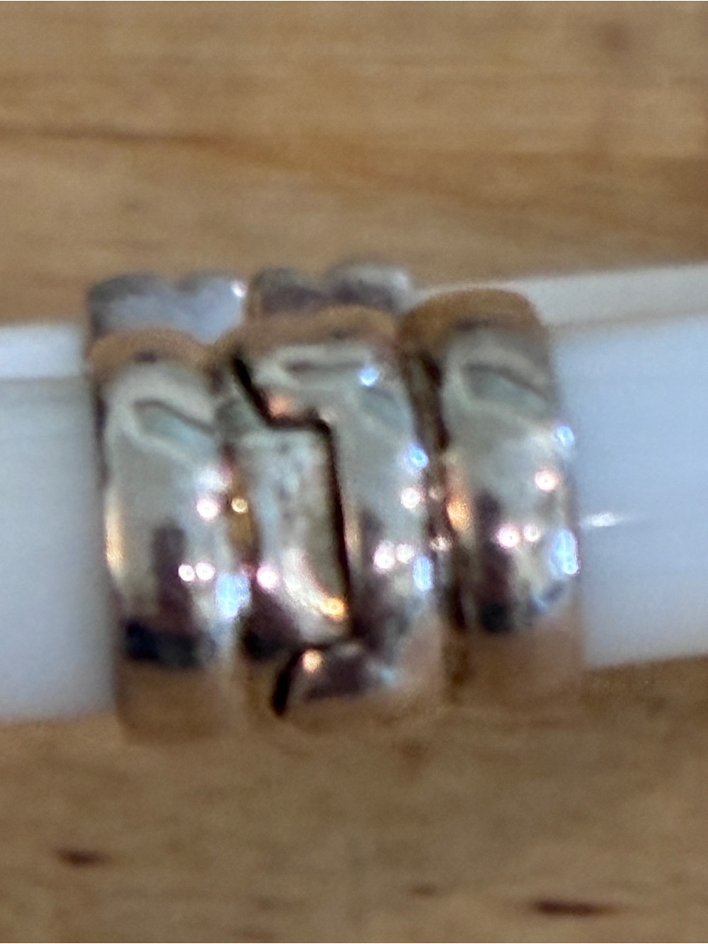 925 WK WHITNEY KELLY White Resin and Sterling Silver 925 Bangle Bracelet - Picture 2 of 12